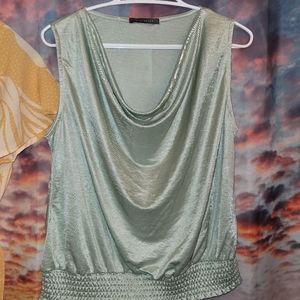 Drape neck top, size M